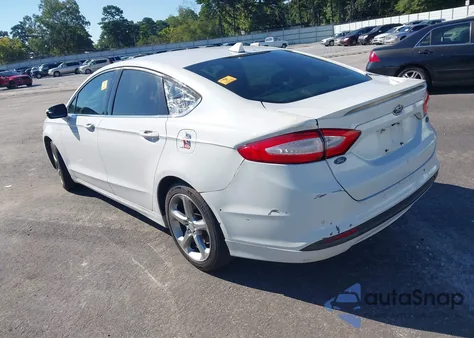 2013 Ford Fusion Se z USA, uszkodzony, nr VIN 3FA6P0HR1DR109877
